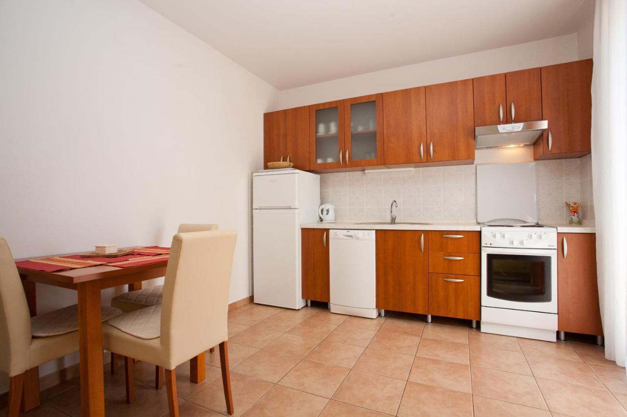 Apartments Glibo Near The Sea And Town Center! Krk Town Eksteriør bilde